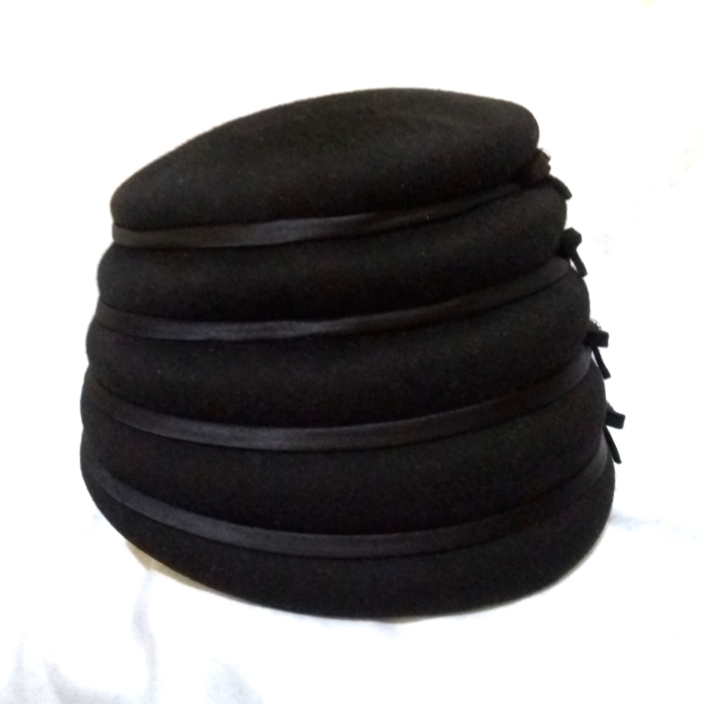 Vintage 60s Fairfield Felts Black Beehive Hat Rhinestone Accents - Picture 6 of 10
